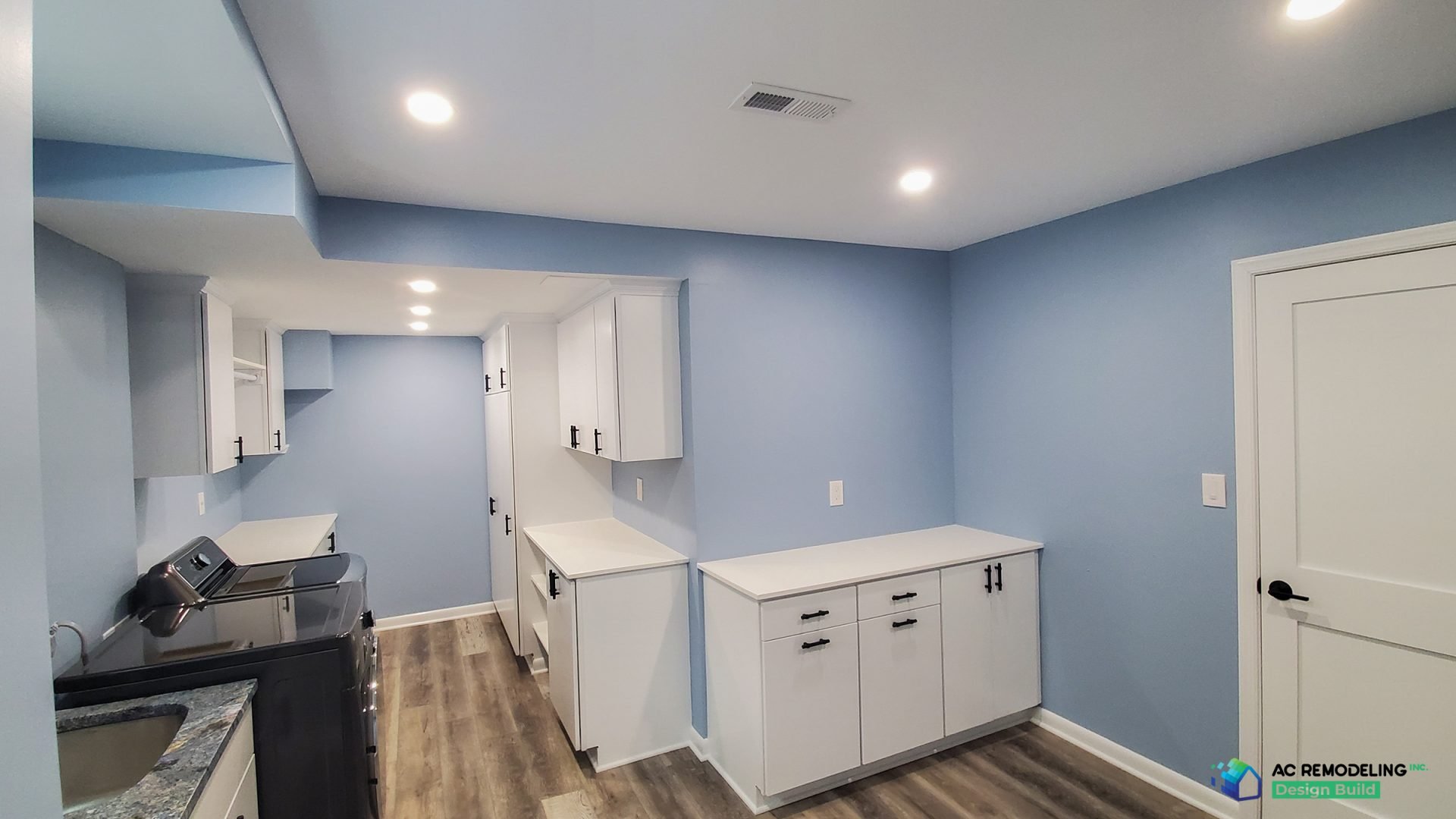 Kensington Basement & Laundry — Basement, Traditional remodel in Kensington, MD