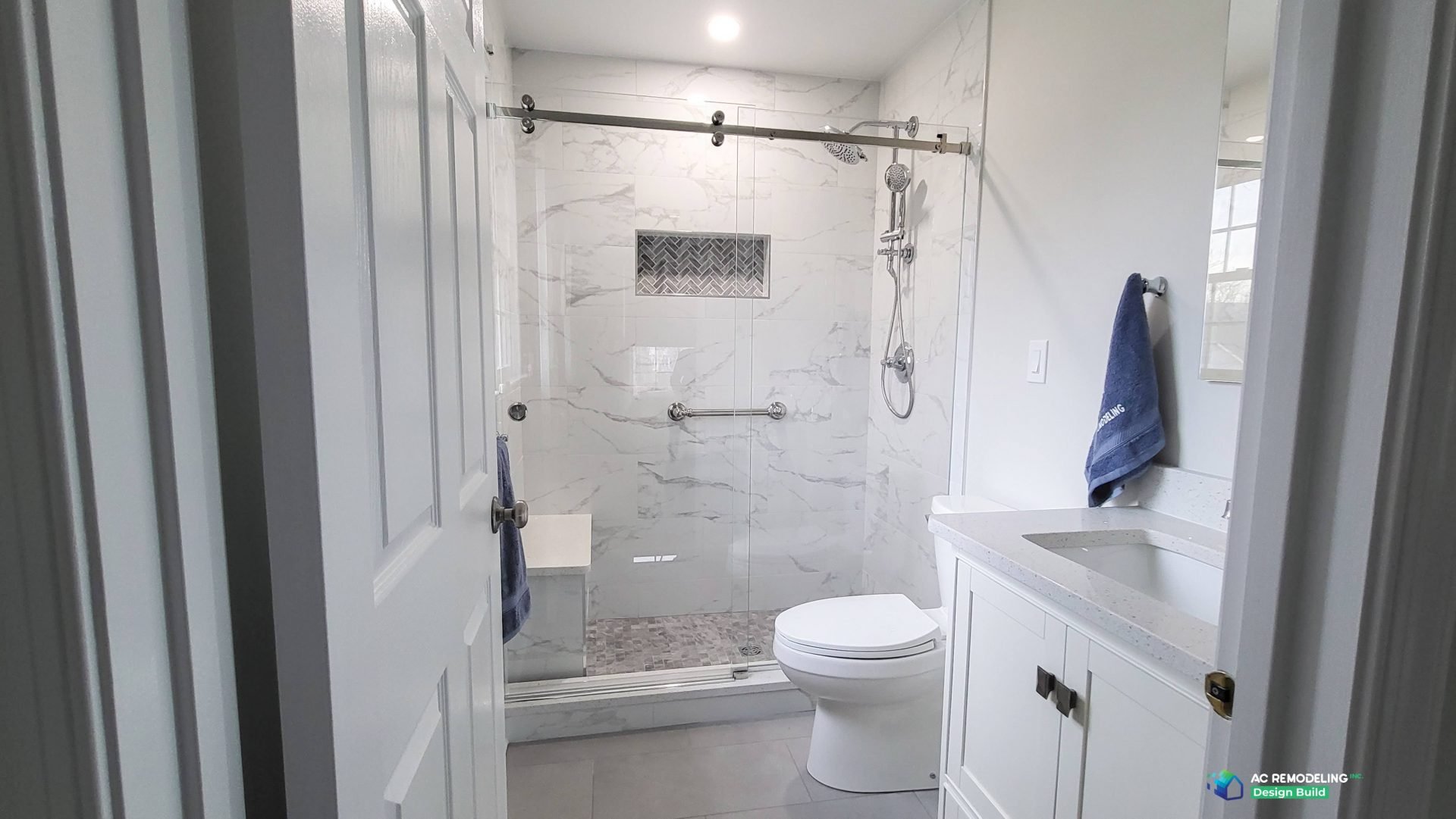 Rockville Hall Bath — Bathroom, Traditional remodel in Rockville, MD